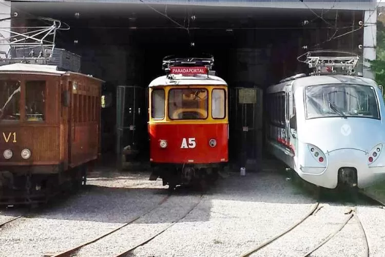 Oficinas da centen&aacute;ria ferrovia, no centro de Pindamonhangaba