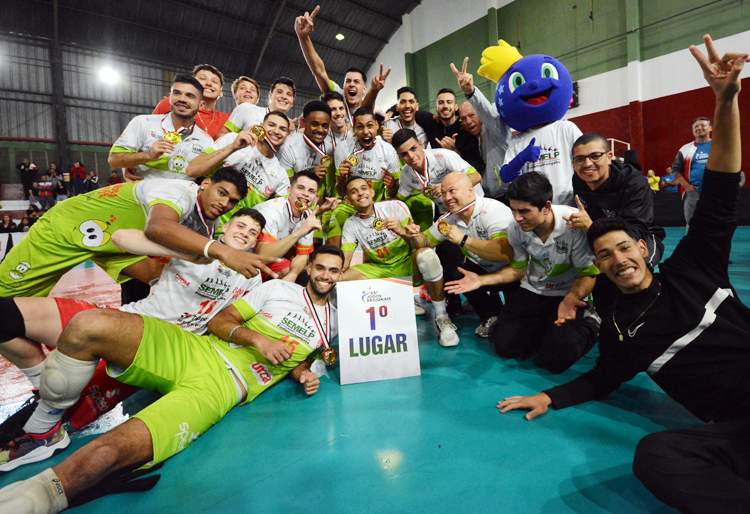 São José dos Campos perde final do volei para Pinda, mas retoma liderança do torneio