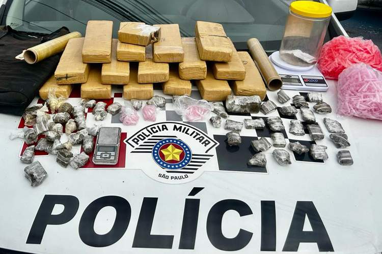 Homem é preso com quase 11 kg de maconha no bairro Jardim Rony