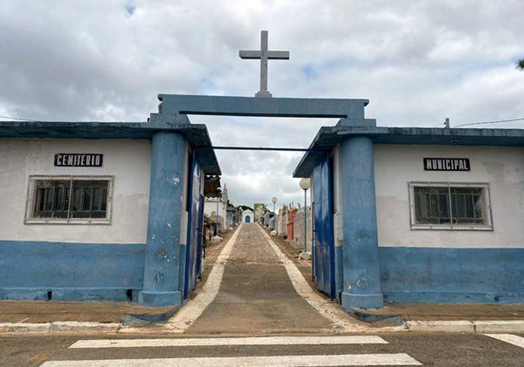 Prefeitura inicia processo de privatização de cemitérios municipais e serviços funerários