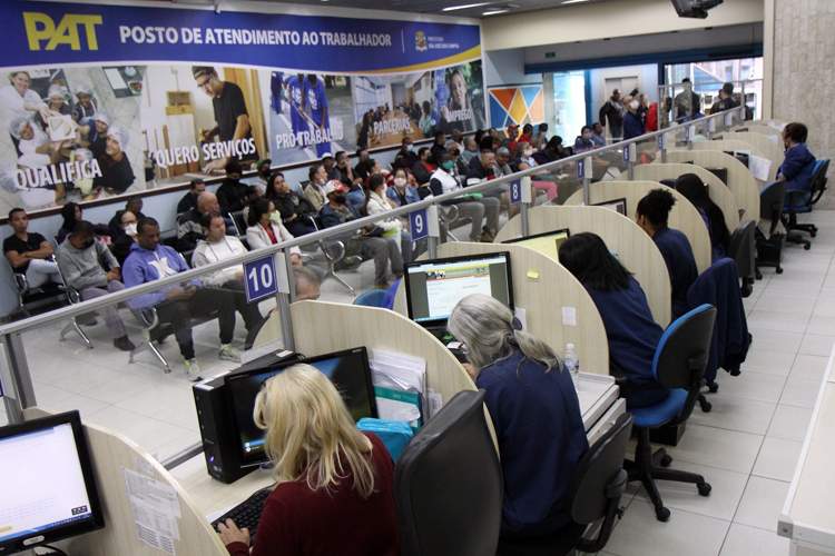 PAT de São José dos Campos disponibiliza mais de 600 vagas de emprego para segunda-feira