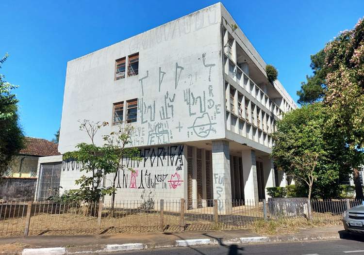 Prédio abandonado do INSS será transformado em Complexo de Saúde Infantil
