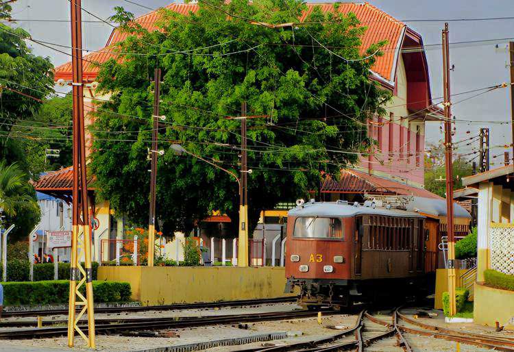 Governo de SP contrata estudos para concessão da ferrovia entre Pindamonhangaba e Campos do Jordão