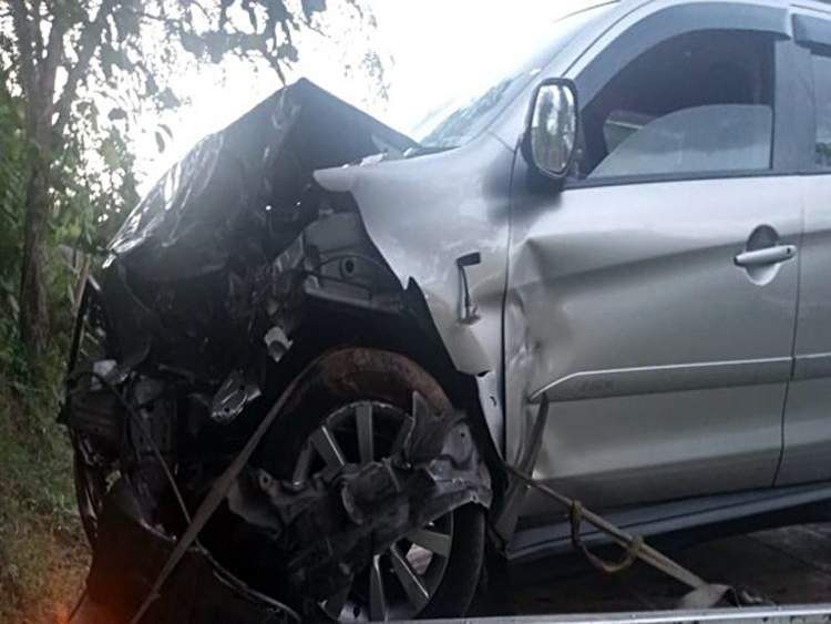 Acidente com carros de passeio deixa um morto e dois feridos em Santo Antonio do Pinhal