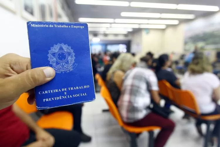PAT de São José dos Campos inicia a semana com a oferta de 766 vagas de emprego 