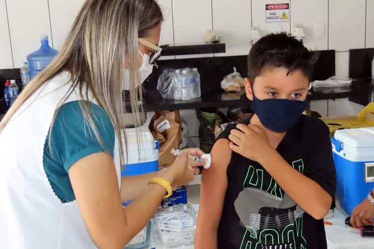 Pindamonhangaba inicia vacinação contra dengue na terça-feira