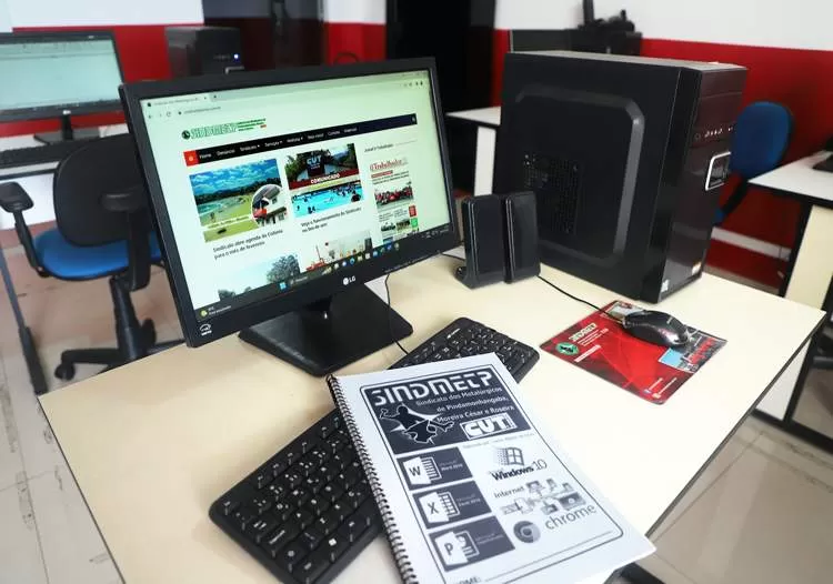 Sindicato dos Metalúrgicos abre 60 vagas em cursos de informática para a comunidade