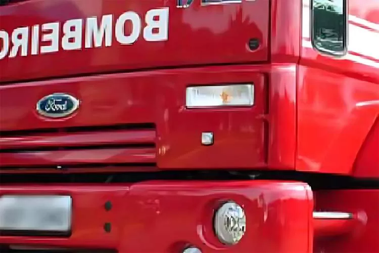 Bombeiros são acionados após encontro de um corpo embaixo do viaduto no bairro Santa Rita