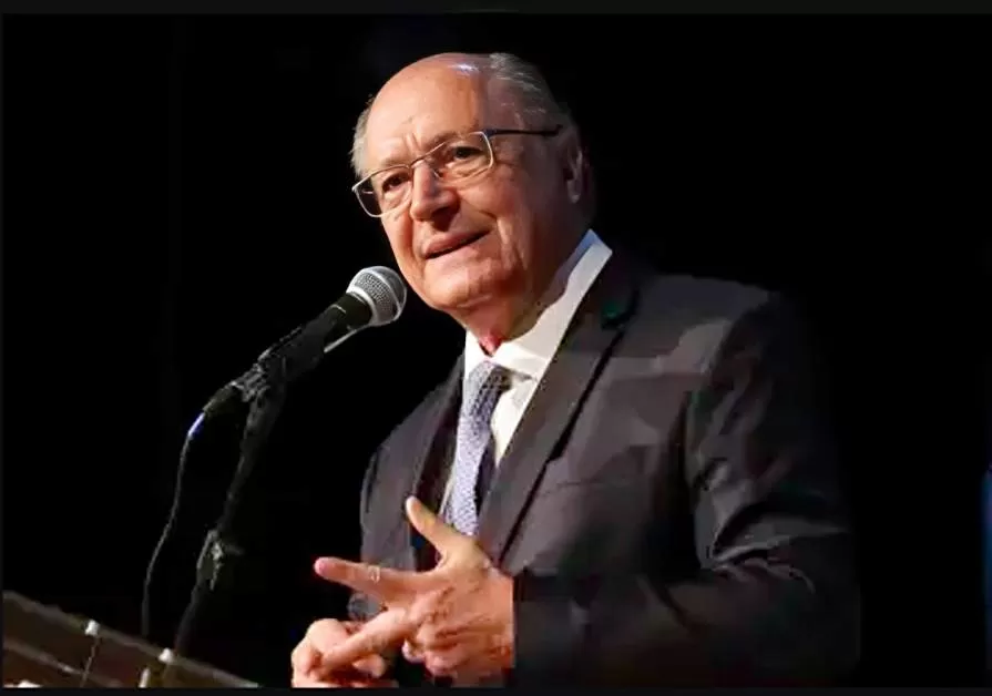 Presidente em exercício, Geraldo Alckmin participa do encerramento do 17º Congresso da FETCESP