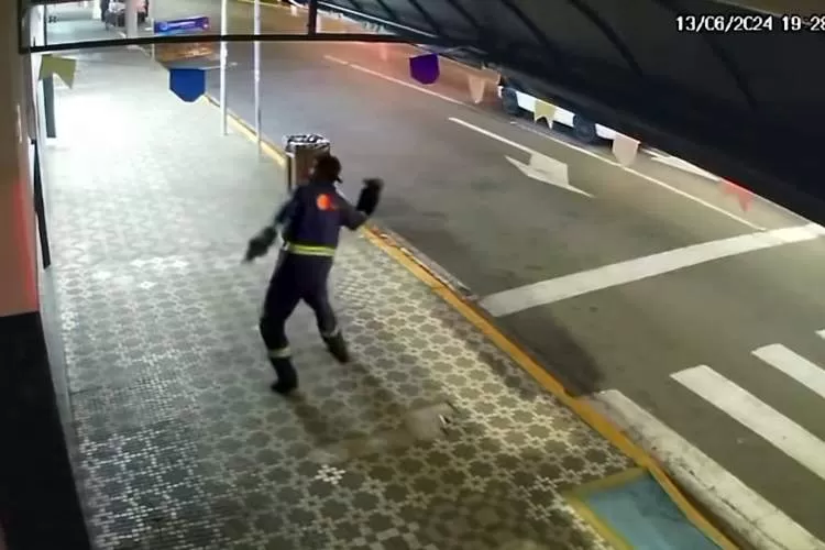 Vândalo é detido pela Guarda Metropolitana após ser flagrado por câmeras na Praça Monsenhor Marcondes