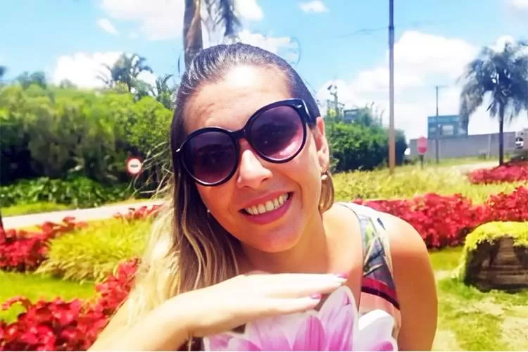 Mulher de 46 anos morre atropelada por moto enquanto voltava do trabalho 