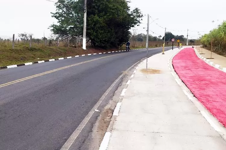 Estrada do Atanázio ganha mais segurança com inauguração de calçadas e ciclovia