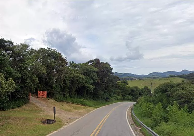 Acidente moto x carro na SP-171 mata motociclista no Vale Histórico