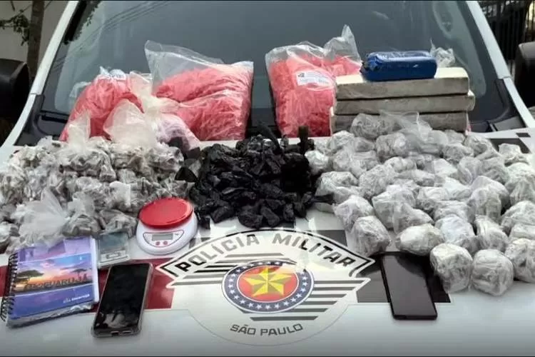 Jovem é preso no bairro Cecap ao ser flagrado com mais de 10 kg de drogas