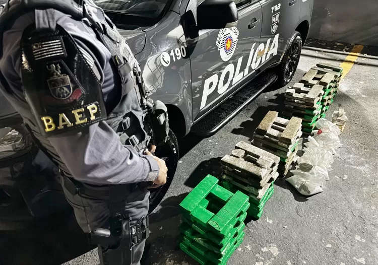 Polícia Militar prende homem procurado por tráfico e apreende mais de 130 quilos de drogas 