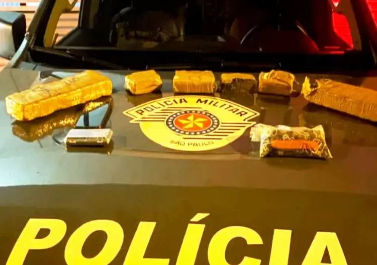 Baep prende homem em flagrante e apreende 2,5kg de maconha no Vale Histórico