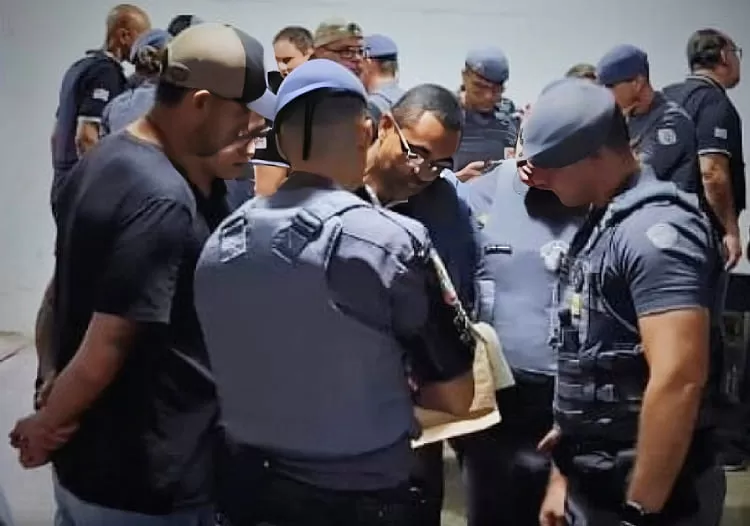 Operação policial faz apreensões e cumpre mandados de prisão no Vale Histórico