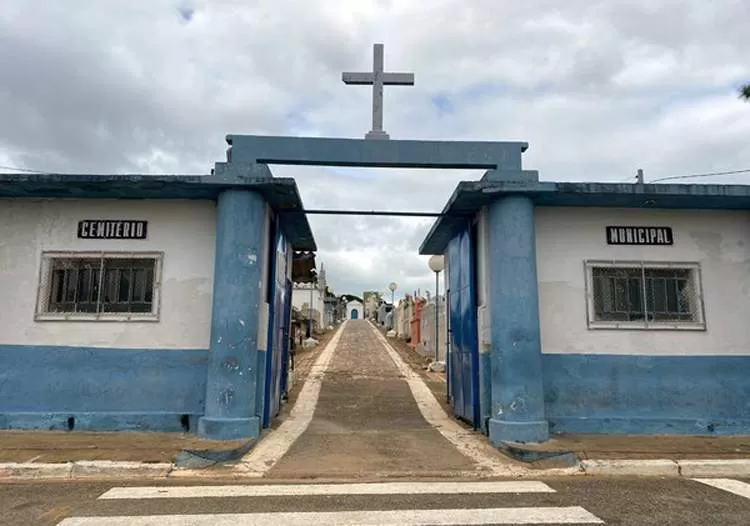 Cemitério do Belém é alvo de criminosos durante a madrugada desta quarta-feira