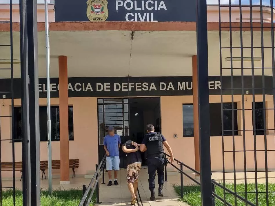 Guarda Metropolitana prende no Araretama homem que furtou a própria mãe idosa 