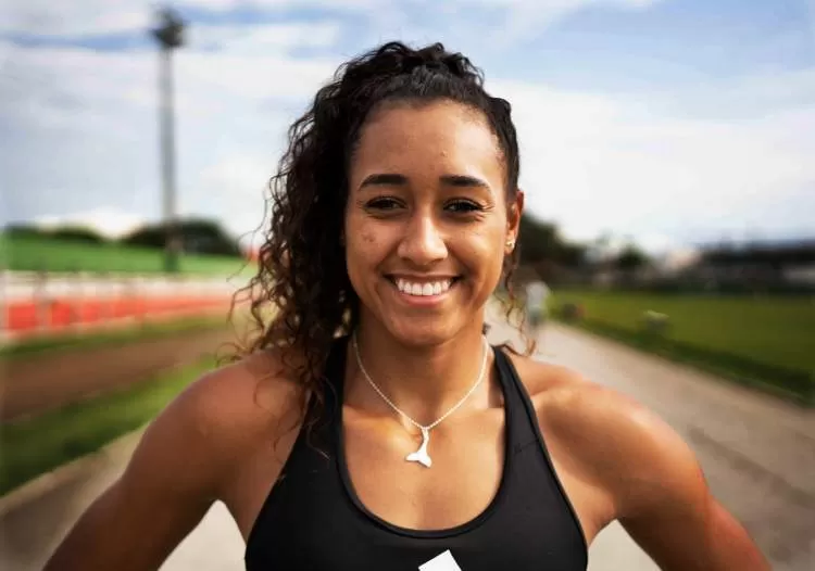 Ketiley Batista bate recorde brasileiro e recebe convocação para o Sul-Americano Indoor