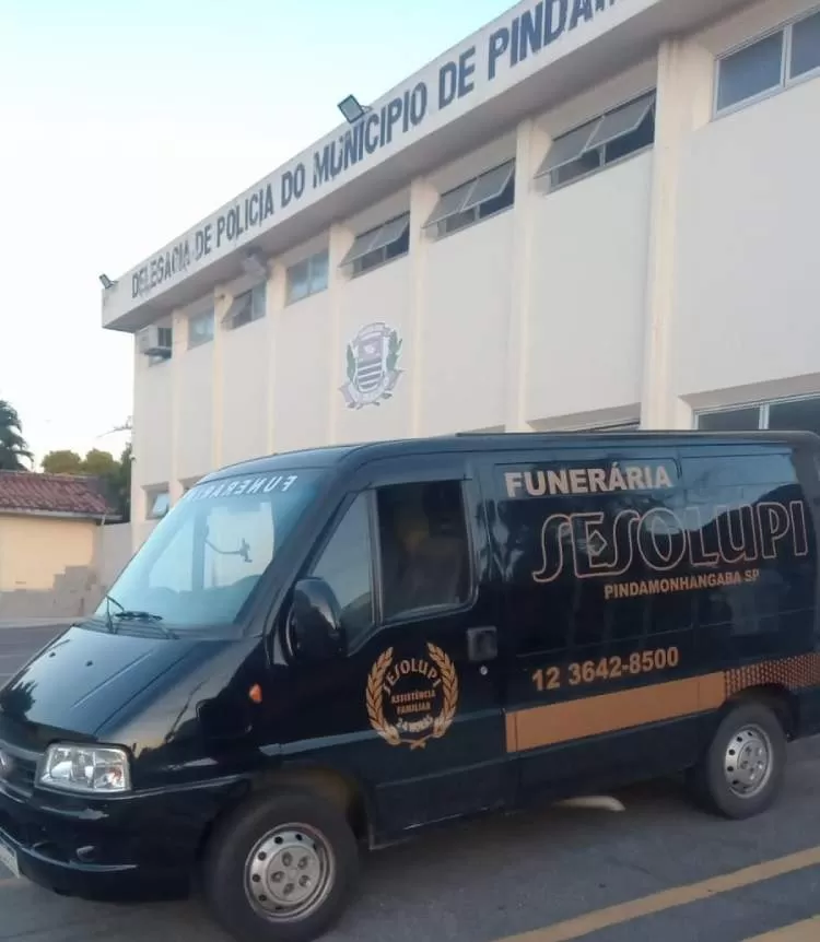 Homem ainda não identificado morre em atropelamento durante a madrugada na Via Dutra