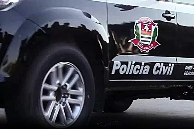 Polícia Civil apura circunstâncias sobre casal encontrado morto dentro de apartamento