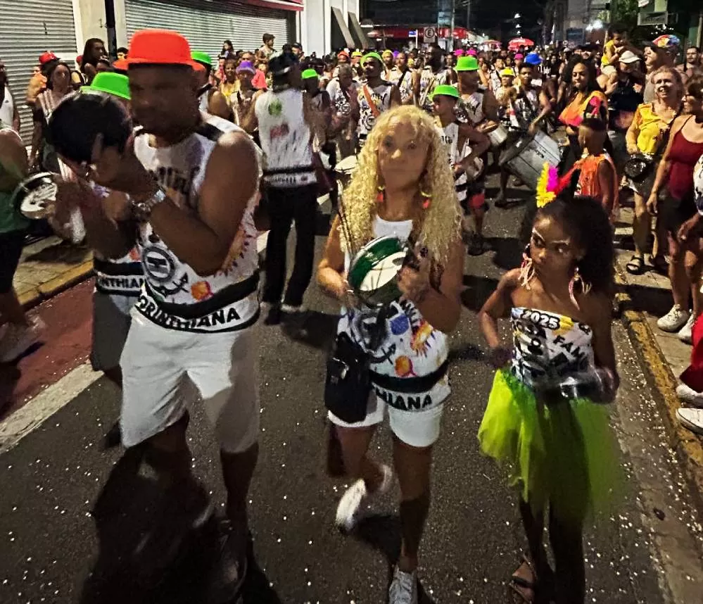 Carnaval de Pindamonhangaba movimenta economia e recebe elogios de empresários