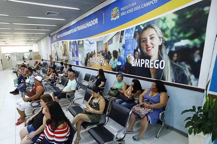 PAT joseense abre a semana com oferta de mais de 600 vagas de emprego