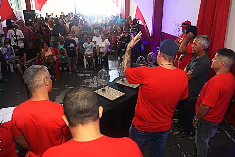 Sorteio do Dia do Trabalhador leva grande público à sede do sindicato