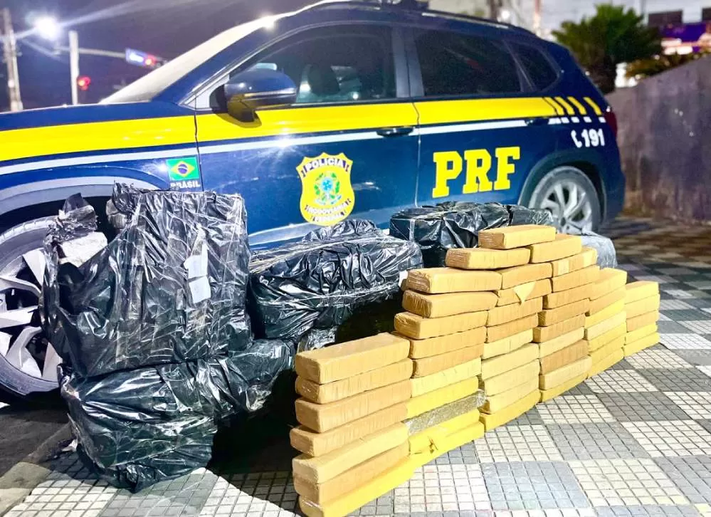 Homem com carga de maconha morre em troca de tiros com policiais rodoviários