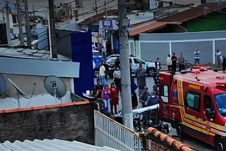 Policial de folga reage a tentativa de assalto no bairro Itaguaçu; um homem morreu no local