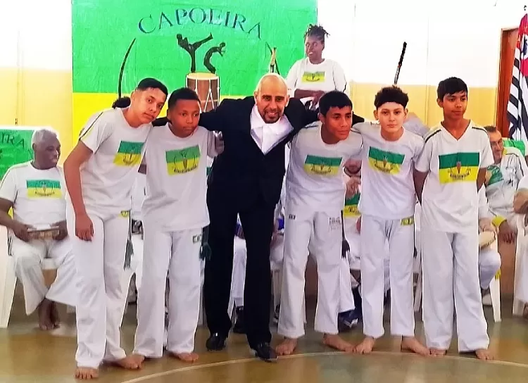 Copinha Berimbalando reúne praticantes da capoeira na região