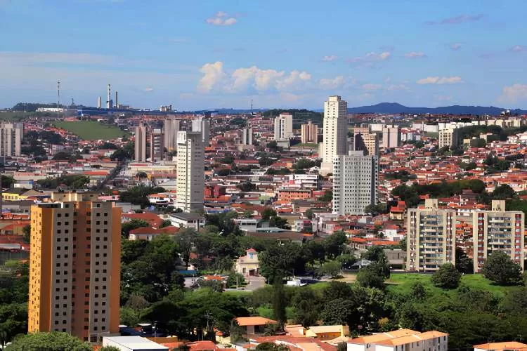 Prefeitura de Jacareí alerta sobre fim de prazo em lei para adequação de construções irregulares