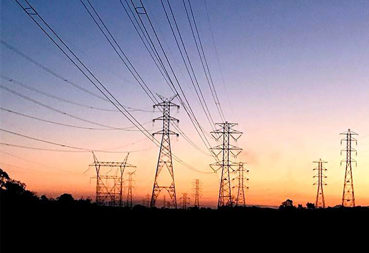 Torres de distribuição de enegia em São José dos Campos (Crédito: Lucas Lacaz Ruiz/A13)