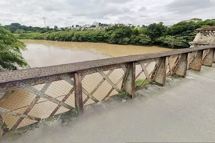 Corpo em estado de decomposição é encontrado nas águas do Rio Paraíba