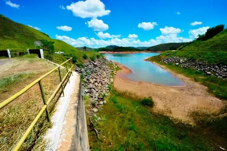 Com chuva abaixo da média, reservatórios paulistas recuam e ficam abaixo de 50% 