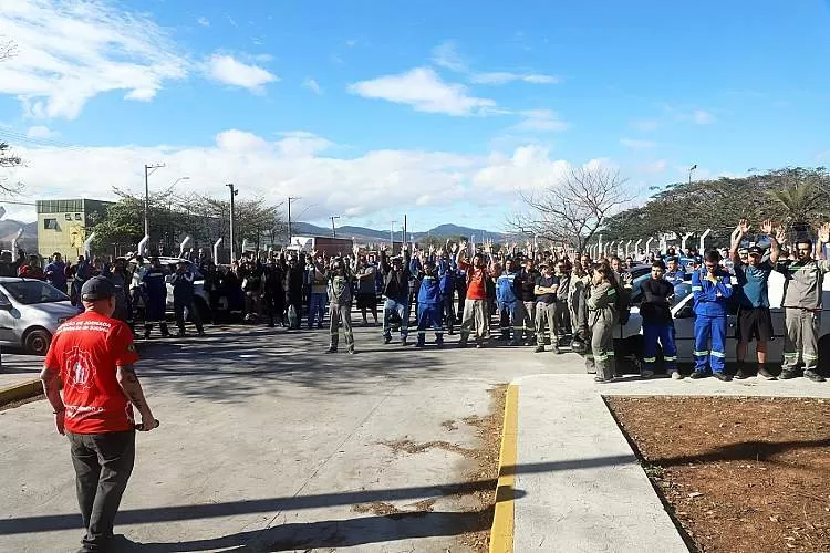 Cerca de 400 funcionários da Latasa devem receber PLR de R$ 8 mil a partir desta sexta-feira
