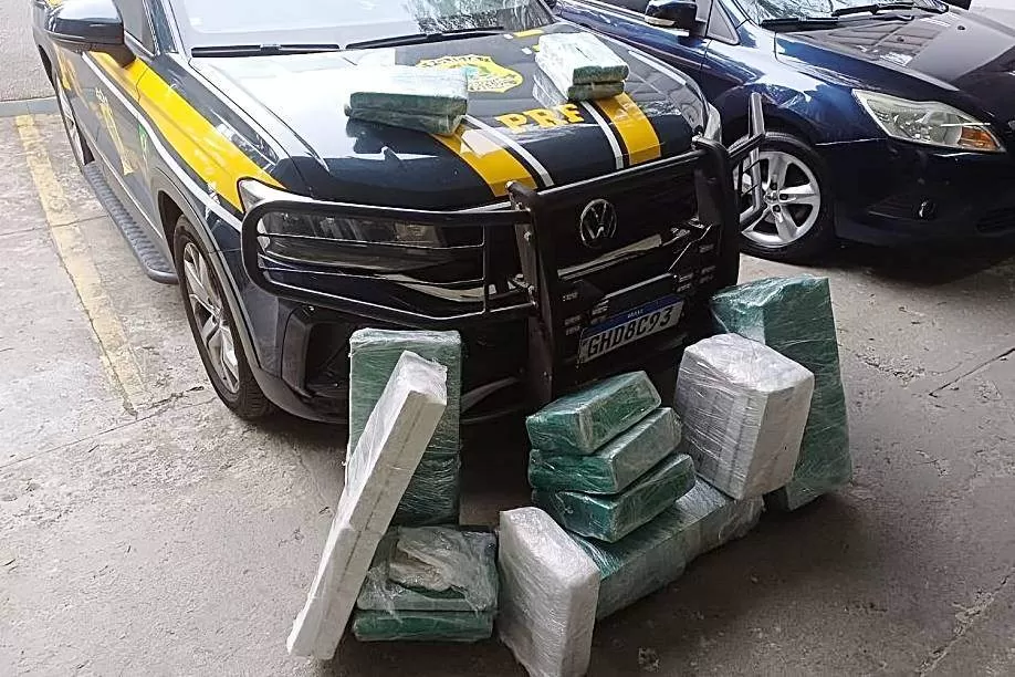Policiamento rodoviário faz prisão e apreende 109 kg de drogas na Via Dutra