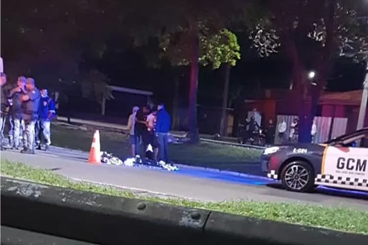 Homem de 32 anos morre atropelado durante a madrugada no bairro Jardim Pararangaba