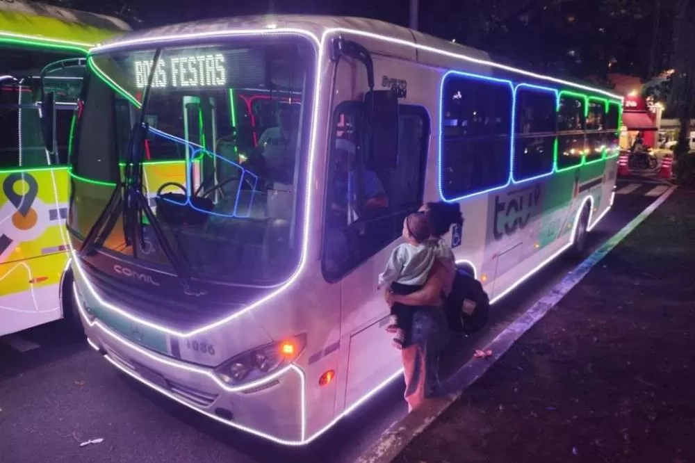 Taubaté amplia horário de linhas do transporte coletivo para atender consumidores no período natalino