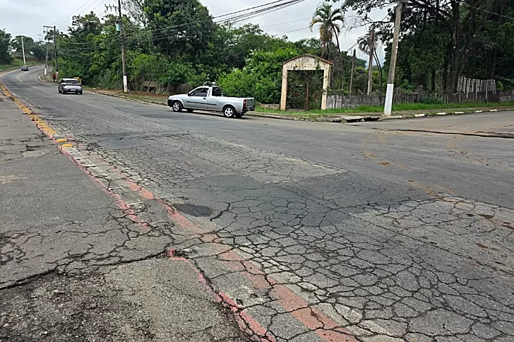 Prefeitura planeja recapeamento de quase 100 ruas e avenidas em diversos bairros 