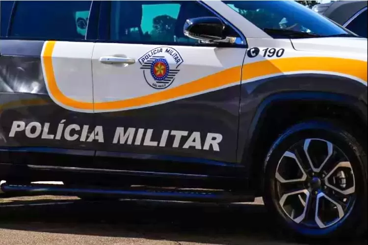 Mulher morre em capotamento na Via Dutra na madrugada desta segunda-feira