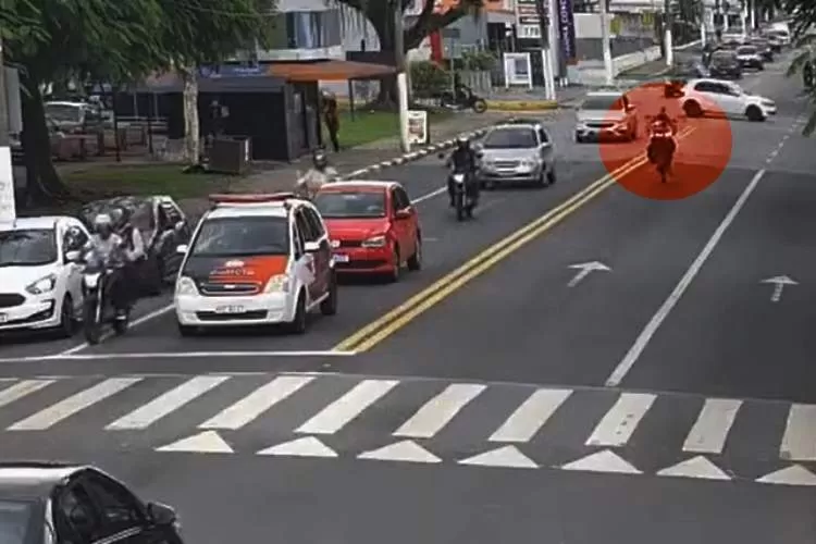 Câmeras do CSI identificam motociclista autor de manobras perigosas no trânsito de Pindamonhangaba