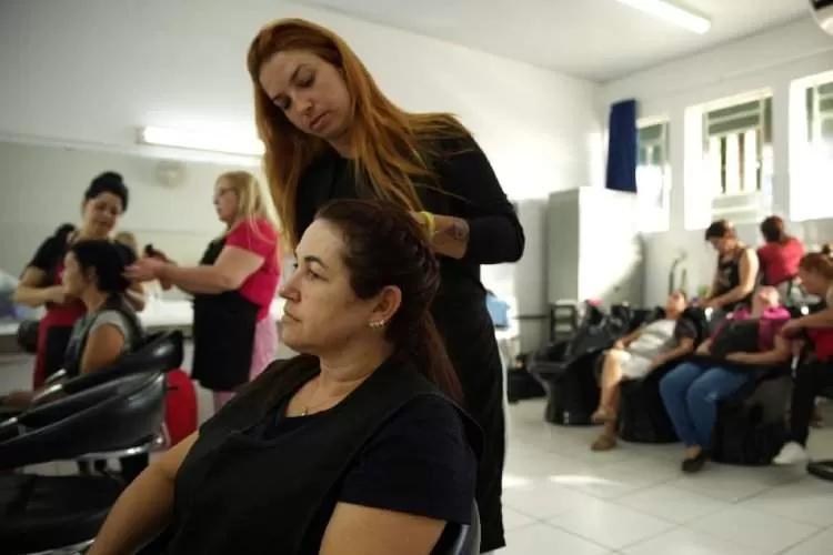 Escola do Trabalho da Estiva abre mais de 60 vagas em cursos gratuitos
