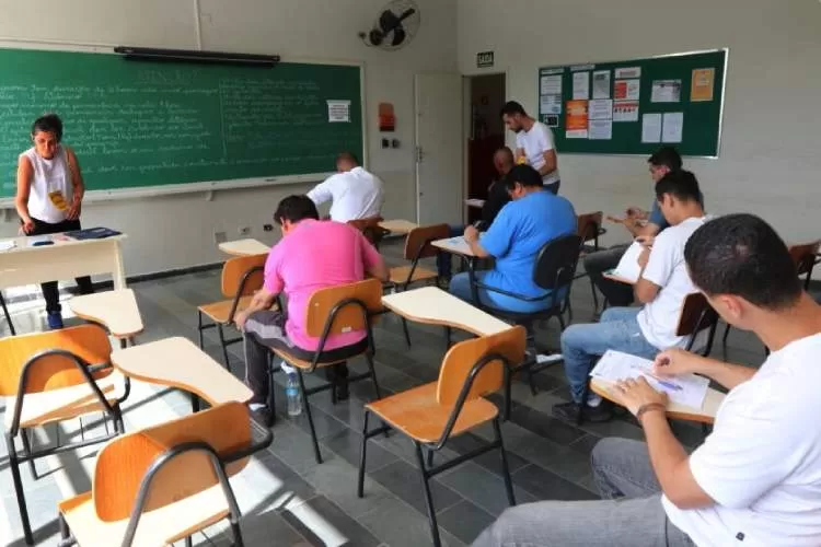 Cerca de 5.400 candidatos prestam provas neste domingo por vagas na Prefeitura de Jacareí