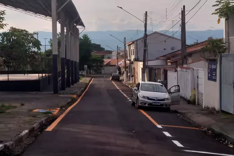 Pindamonhangaba assina contrato para recapeamento de mais 100 ruas e avenidas