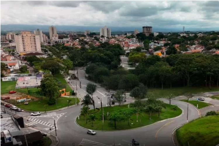 Prefeito Yan Lopes anuncia medida para congelar valor do IPTU até 2030