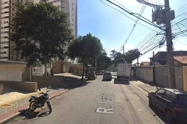 Domingo tem rua parcialmente interditada desde a manhã no Parque Industrial