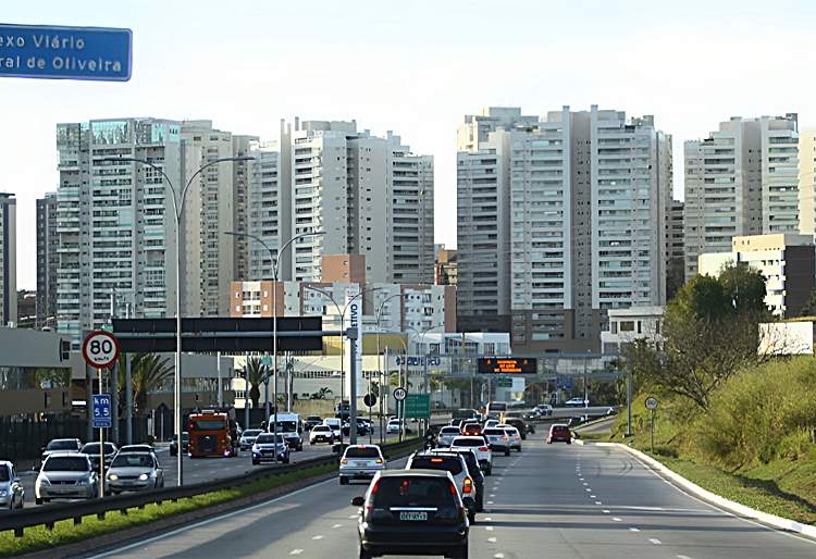 Anel Viário terá pistas interditadas no domingo para realização da Meia Maratona 