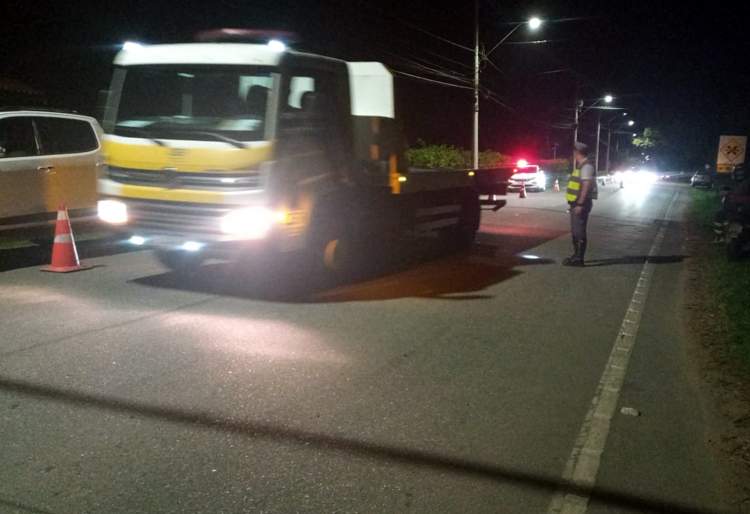 Homem morre atropelado na terça-feira na rodovia SP-132, no Piracuama